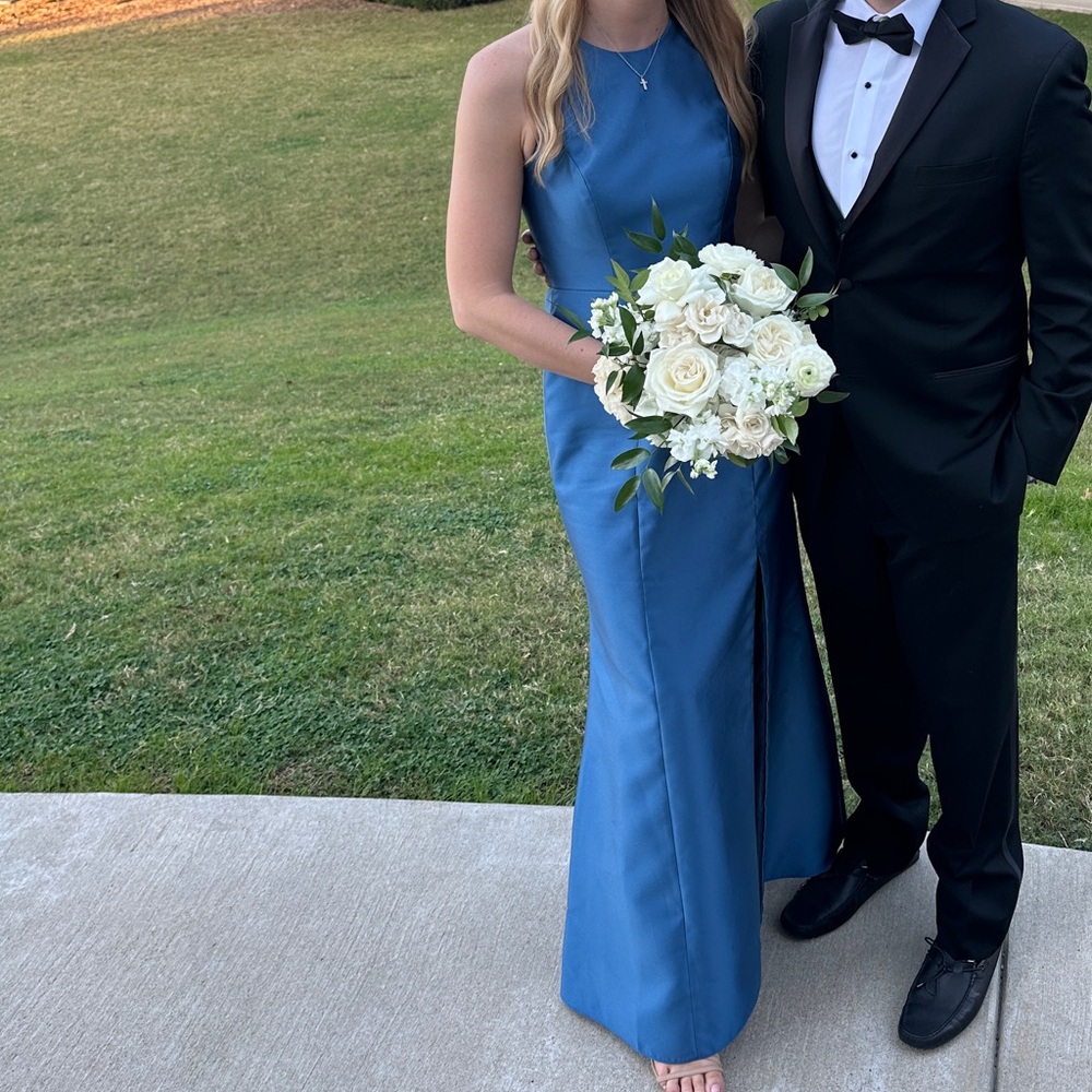 Bella Bridesmaids Blue Sleeveless Wedding Dress